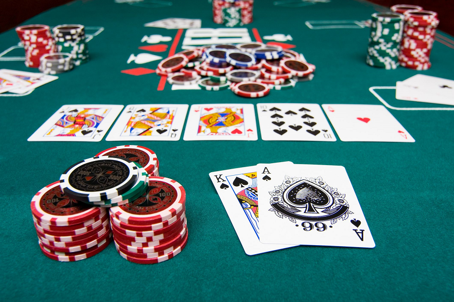 2 điều hữu ích giúp bạn từ tay trắng trở thành tỷ phú Poker